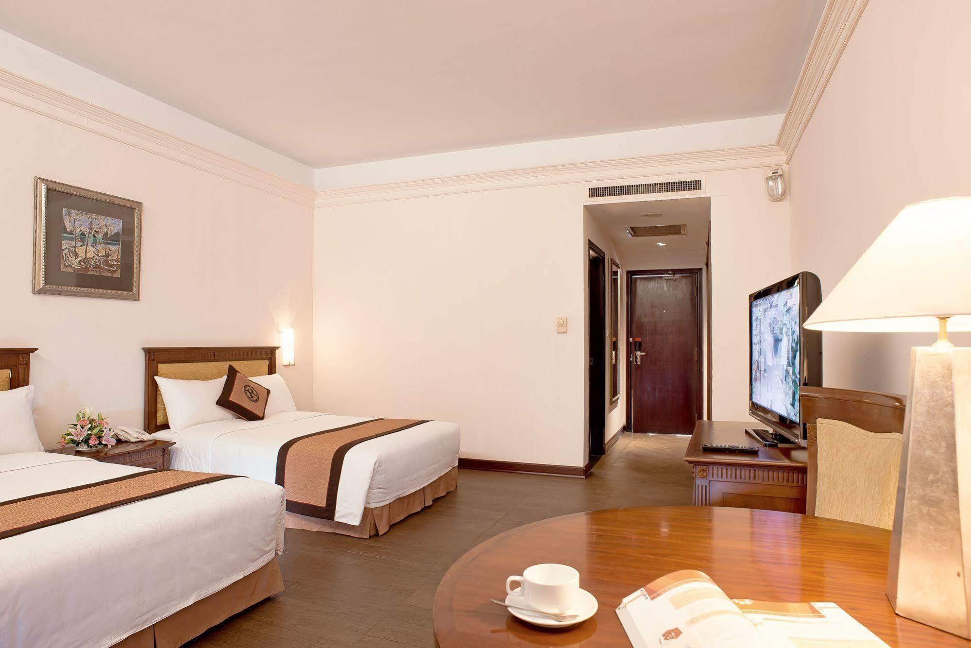 Royal Villas Halong Ha Long Buitenkant foto