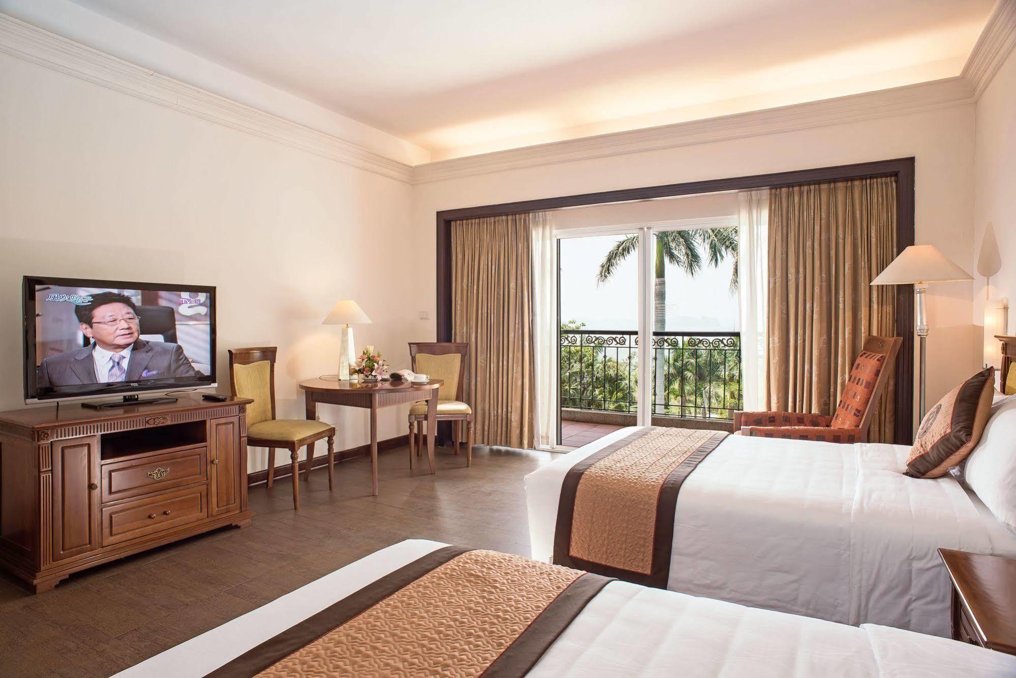 Royal Villas Halong Ha Long Buitenkant foto